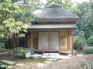 Japanese tea house: reflects the wabi sabi aesthetic, Kenroku-n Garden