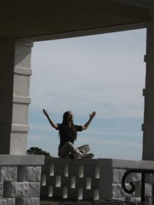 Ibtisam Barakat praying for peace.